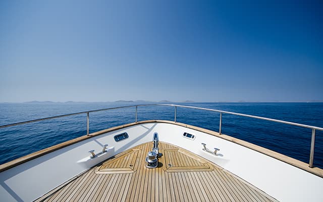 YACHTS